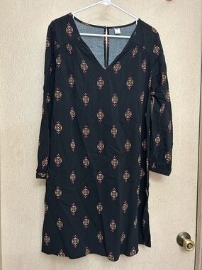 Old Navy Long Sleeved Printed Black Mini Dress - Size L